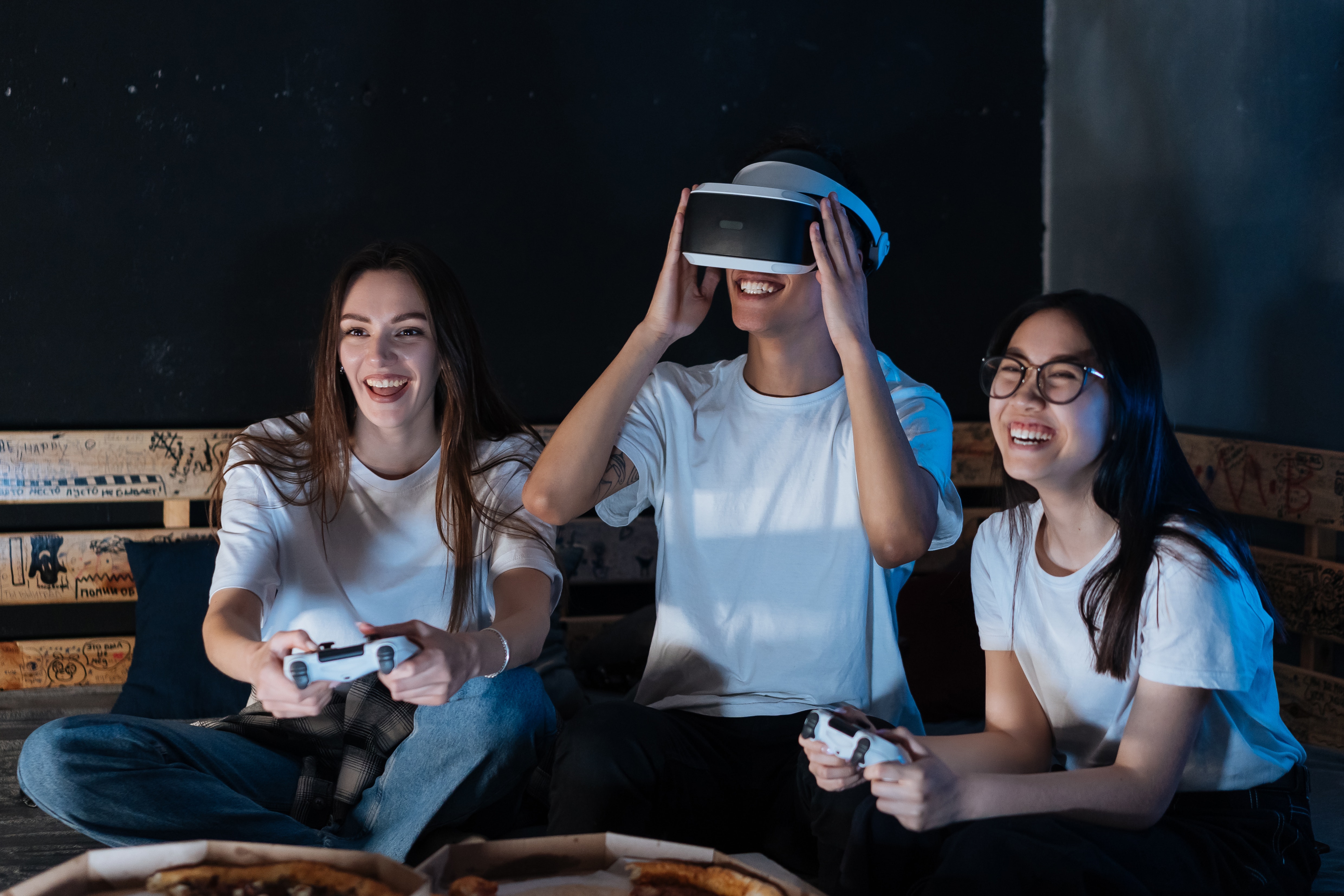 Enjoy VR together